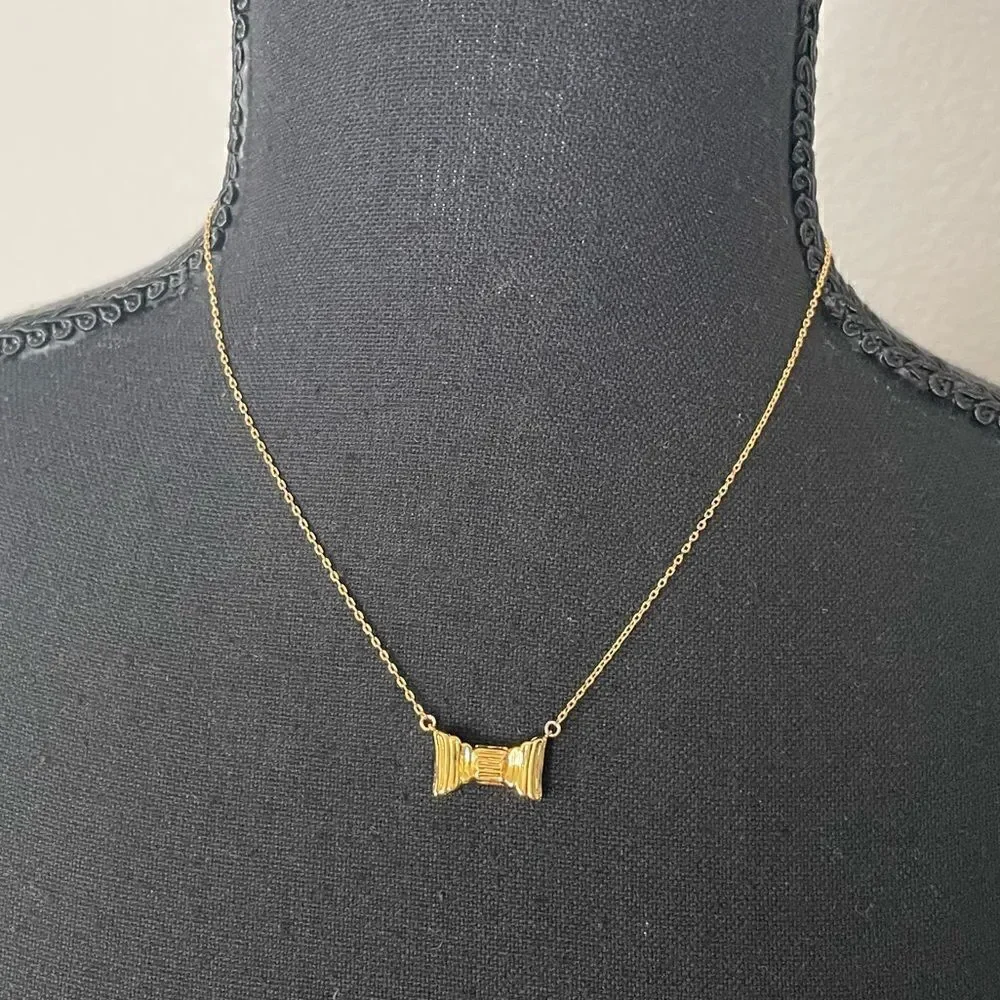 NWT Kate Spade All Wrapped Up Mini Pendant Necklace